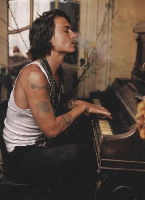 Johnny Depp al piano